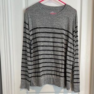 St. John’s bay super soft long sleeve stripe top